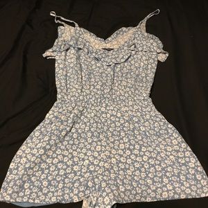 Blue flowered romper M